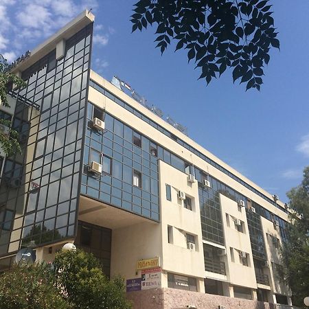 بار Rux De Luxe City Centre المظهر الخارجي الصورة